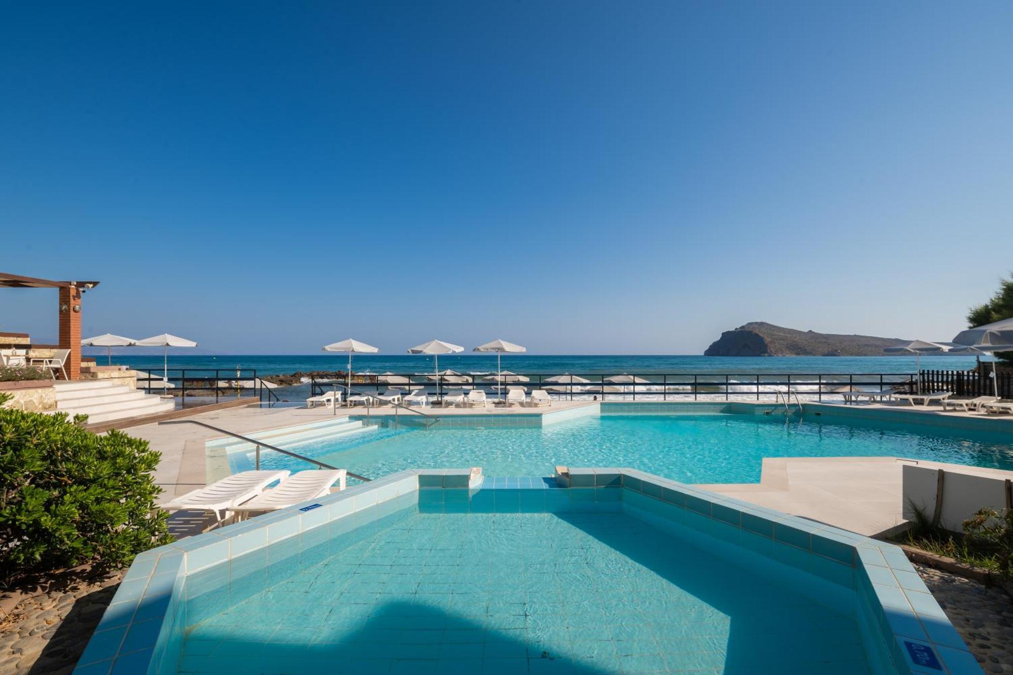 Hotel Haris On The Beach Agia Marina Dış mekan fotoğraf