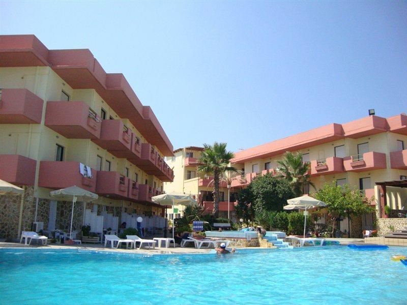 Hotel Haris On The Beach Agia Marina Dış mekan fotoğraf