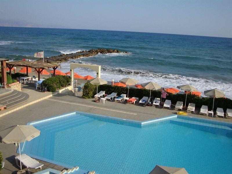 Hotel Haris On The Beach Agia Marina Dış mekan fotoğraf