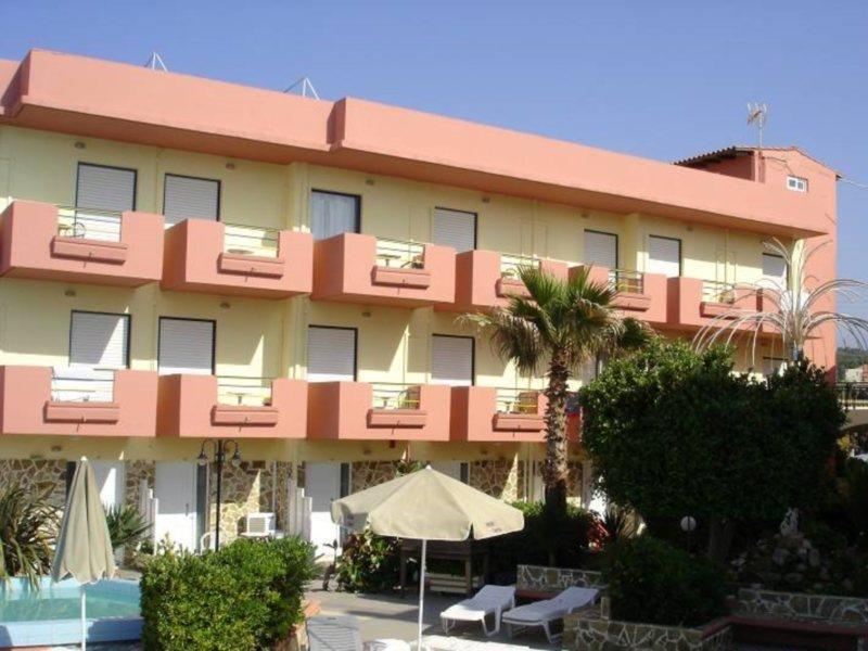 Hotel Haris On The Beach Agia Marina Dış mekan fotoğraf
